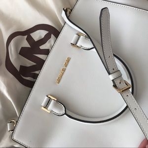 Michael Kors White & Gold Crossbody Bag / Handbag